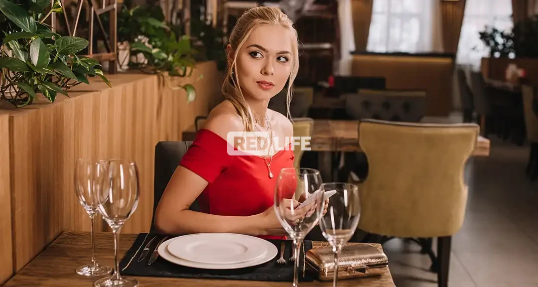 Online erotikus munka a luxusszállodákban: