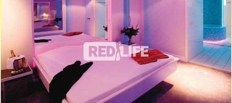 escort munka luxus nightclub piros